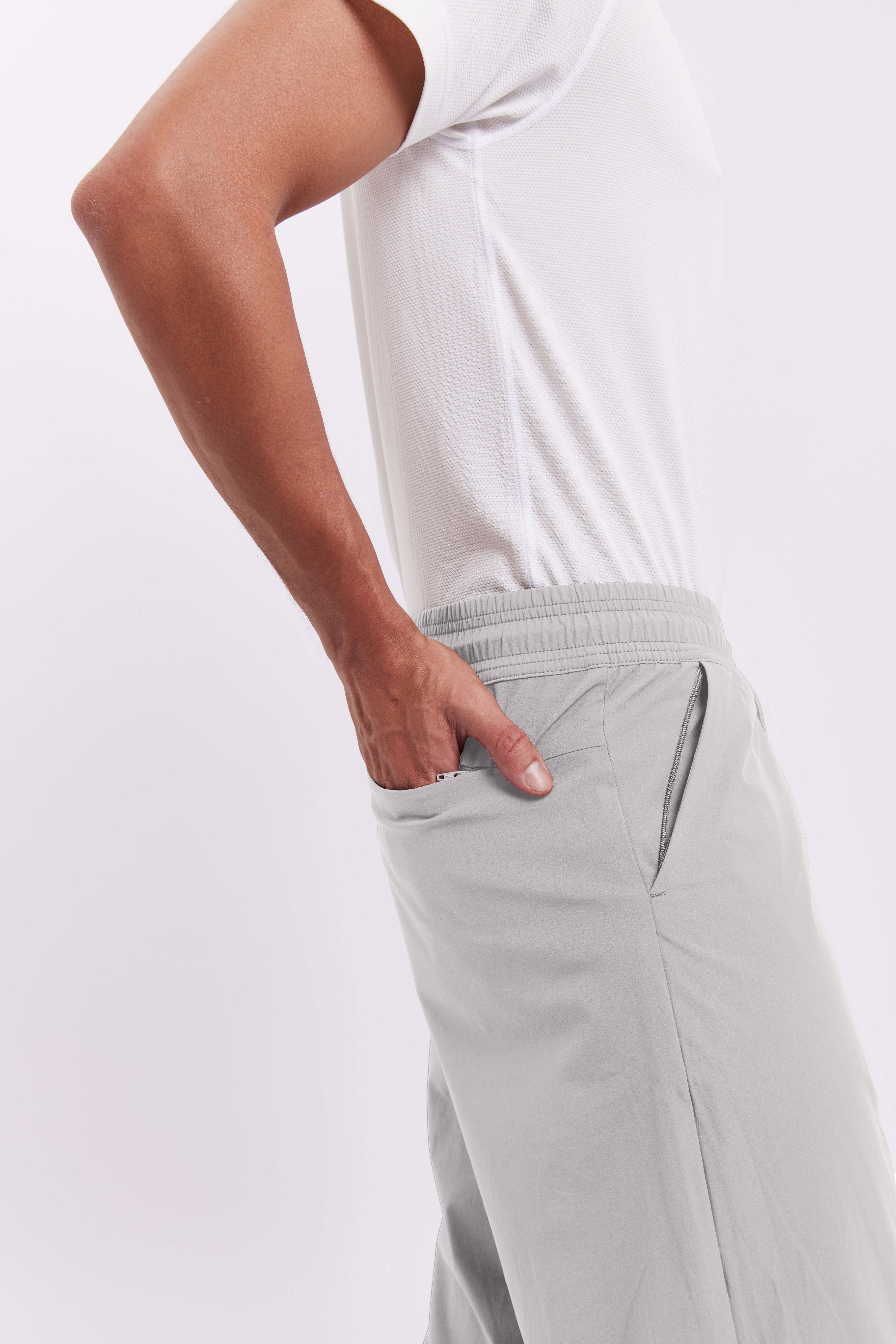 LAICA MEN JOGGER PANTS - PEBBLE