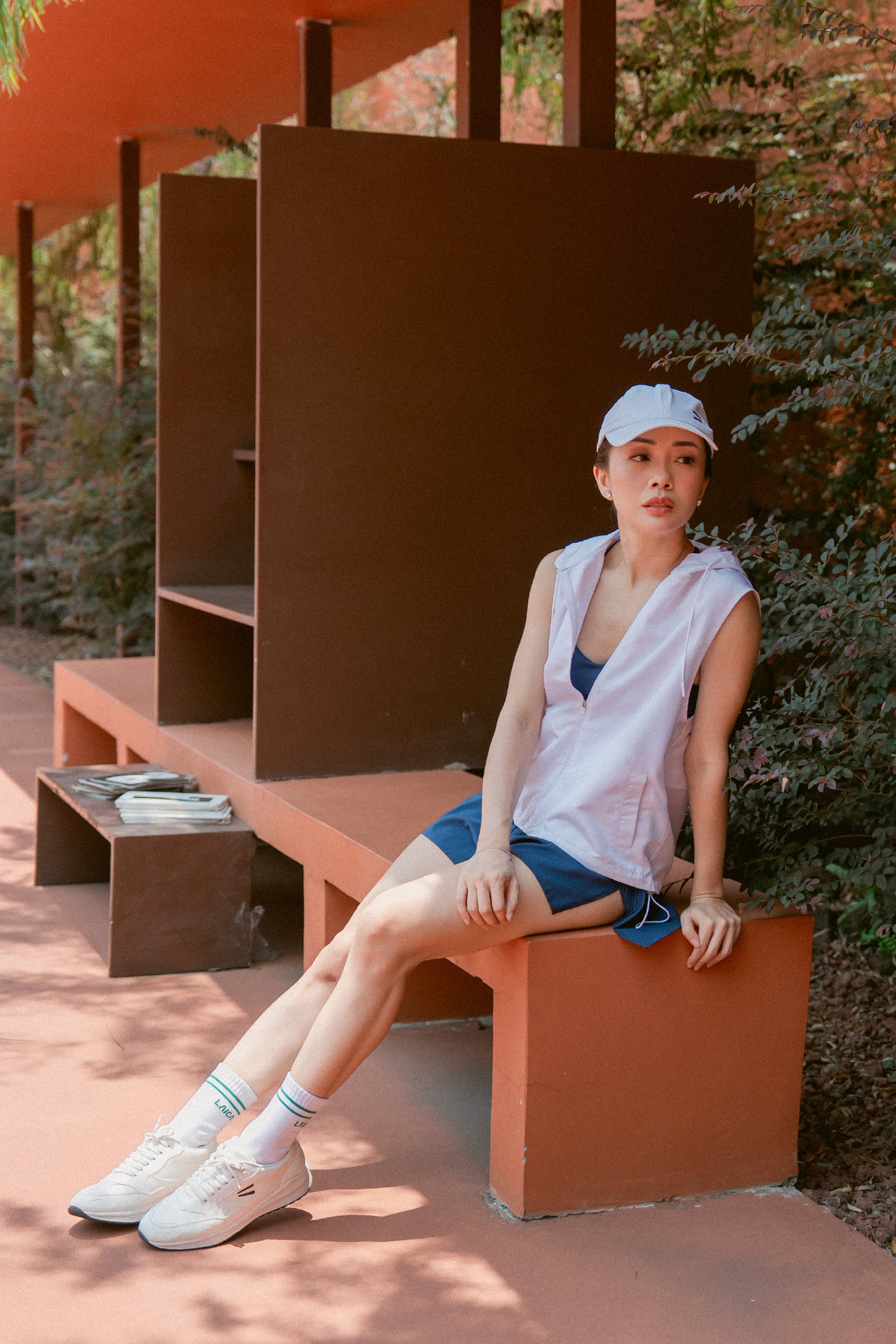 LAICA X PATRICIA VEST - BETON