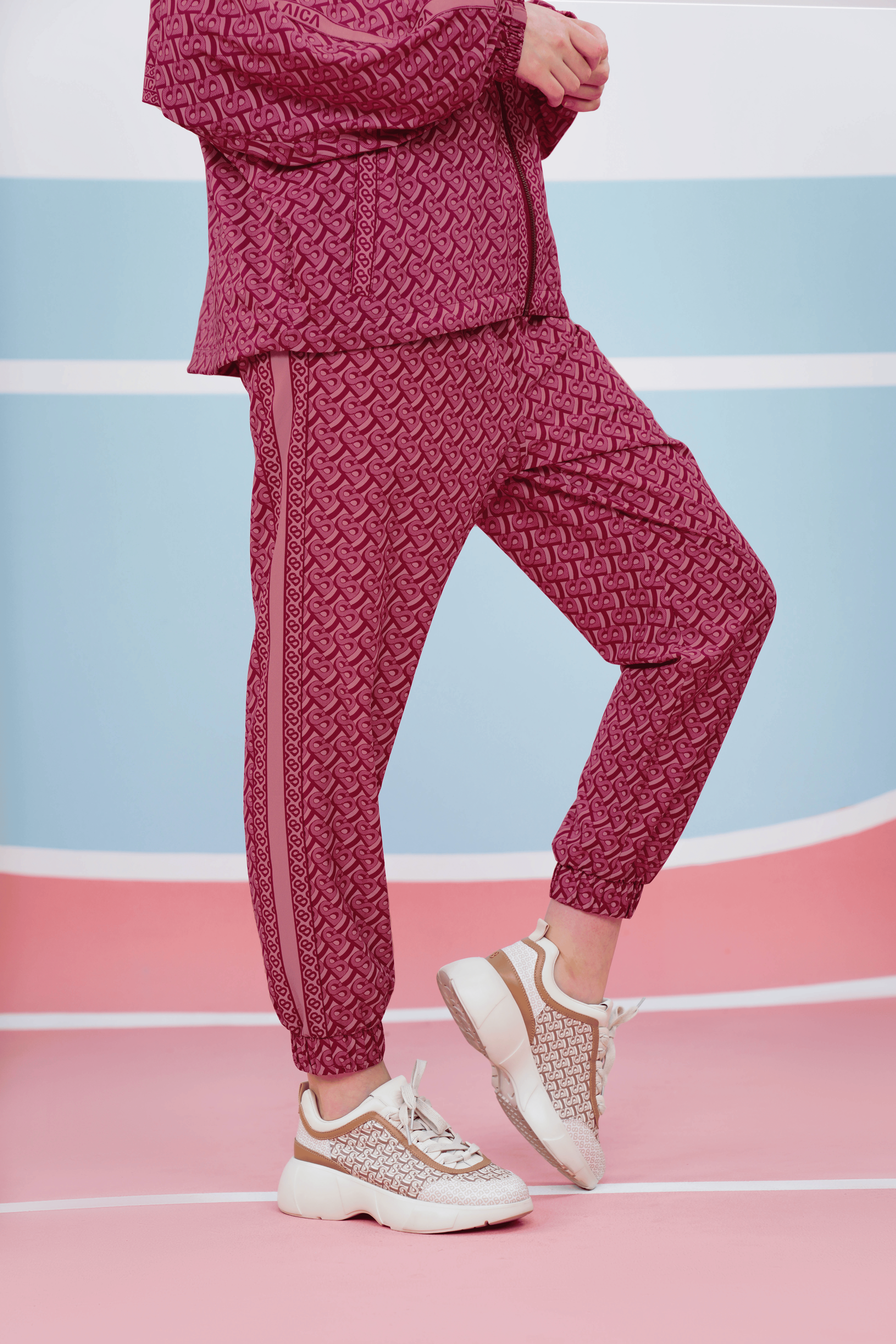 LAICA x Buttonscarves Athleisure Air Jogger - Magenta