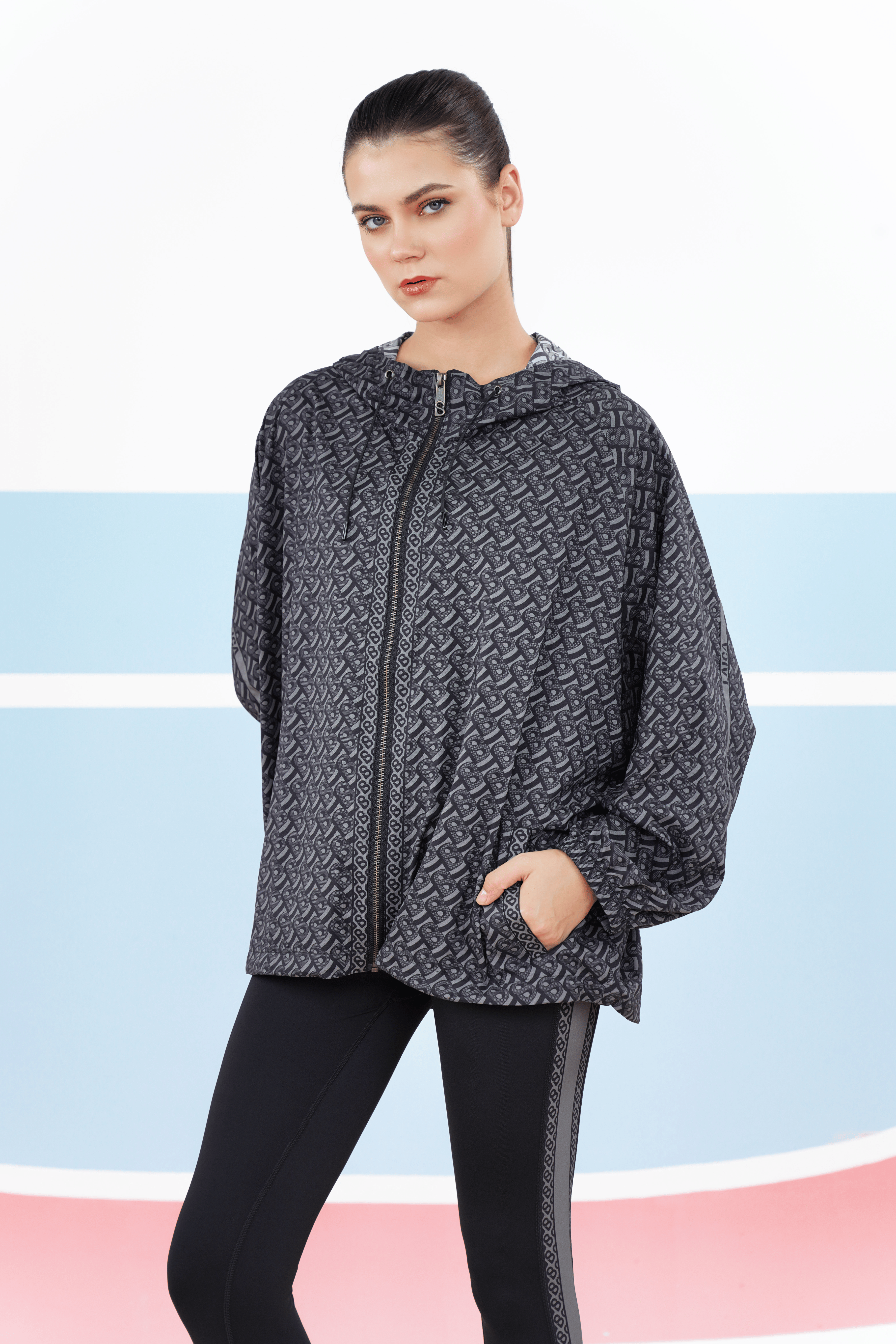 LAICA x Buttonscarves Athleisure Oversize Air Jacket - Black